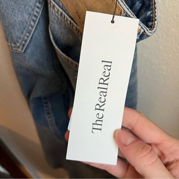 Rag & Bone Ryan Super High-Rise Jean - Norwalk
Relaxed Fit Mid Indigo Jean - Picture 15 of 15